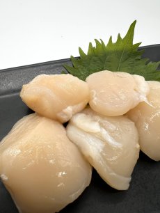 画像1: 訳アリ不揃い小粒　青森県陸奥湾産　【上質】刺身用ホタテ貝柱３００g (１８〜２０玉） (1)